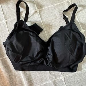 NWOT motherhood maternity nursing bra